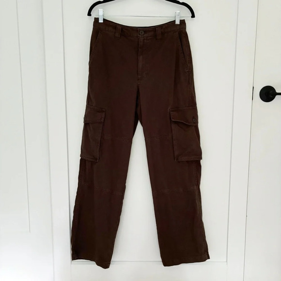 Aritzia TNA Troop Cargo Pant in Dark Brown Size 6 - Picture 3 of 9